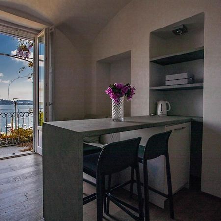 La Dimora Del Glicine 2 Apartment เบลจิราเต ภายนอก รูปภาพ