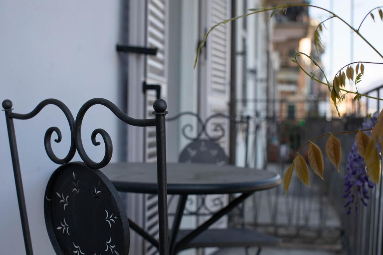 La Dimora Del Glicine 2 Apartment เบลจิราเต ภายนอก รูปภาพ
