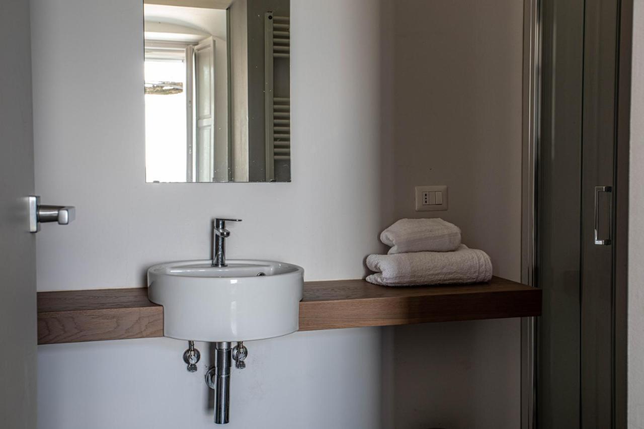 La Dimora Del Glicine 2 Apartment เบลจิราเต ภายนอก รูปภาพ